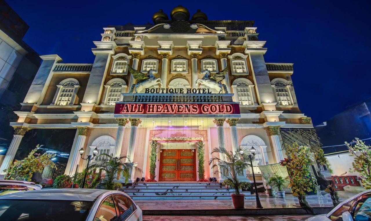 All Heavens Gold Hotel New Delhi Exterior photo